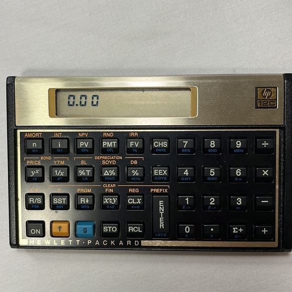 HP 12C Financial Calculator - Picture 2 of 10